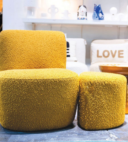 bobazar-mobilier-pouf-eve-ocre-3